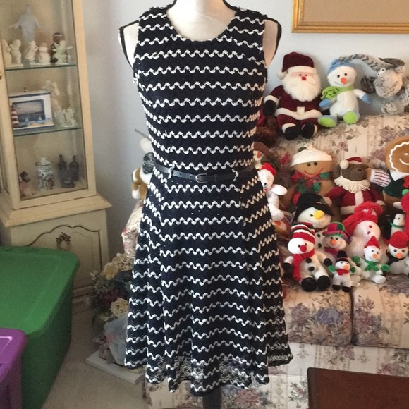 New York & Company Dresses & Skirts - New York and company fit and flare dress XS
